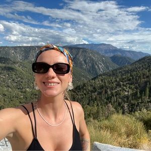 Meet your Posher, Дая